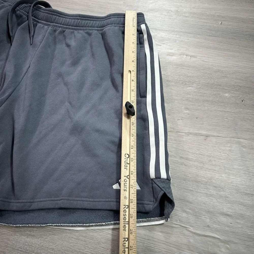 Adidas Tiro 23 Shorts Mens 2XL Gray Essentials Fleece 3‎ Stripes Athletic Sweat